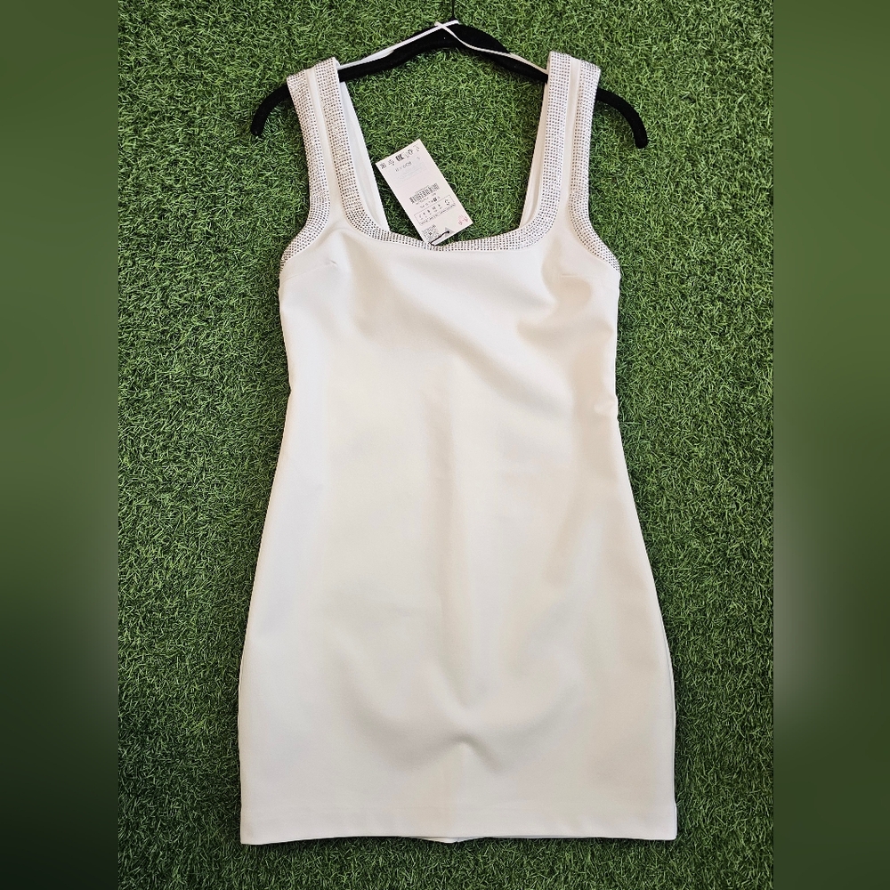 ZARA Elegant White Sleeveless Dress